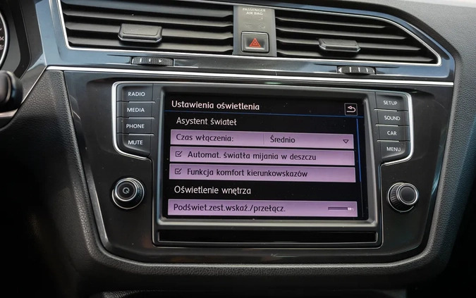 Volkswagen Tiguan cena 67900 przebieg: 159000, rok produkcji 2017 z Szamocin małe 631